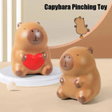 Squishy Capybara Cœur Rouge